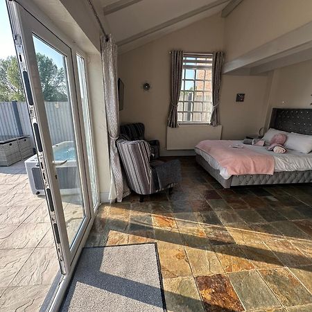 Rhuddlan Dwylig Isa Holiday Cottages חדר תמונה