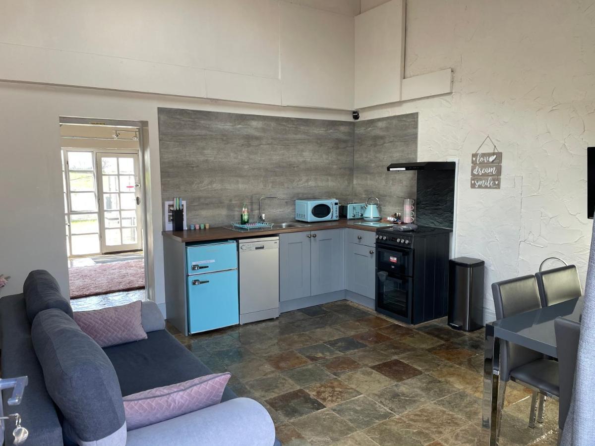 Rhuddlan Dwylig Isa Holiday Cottages מראה חיצוני תמונה