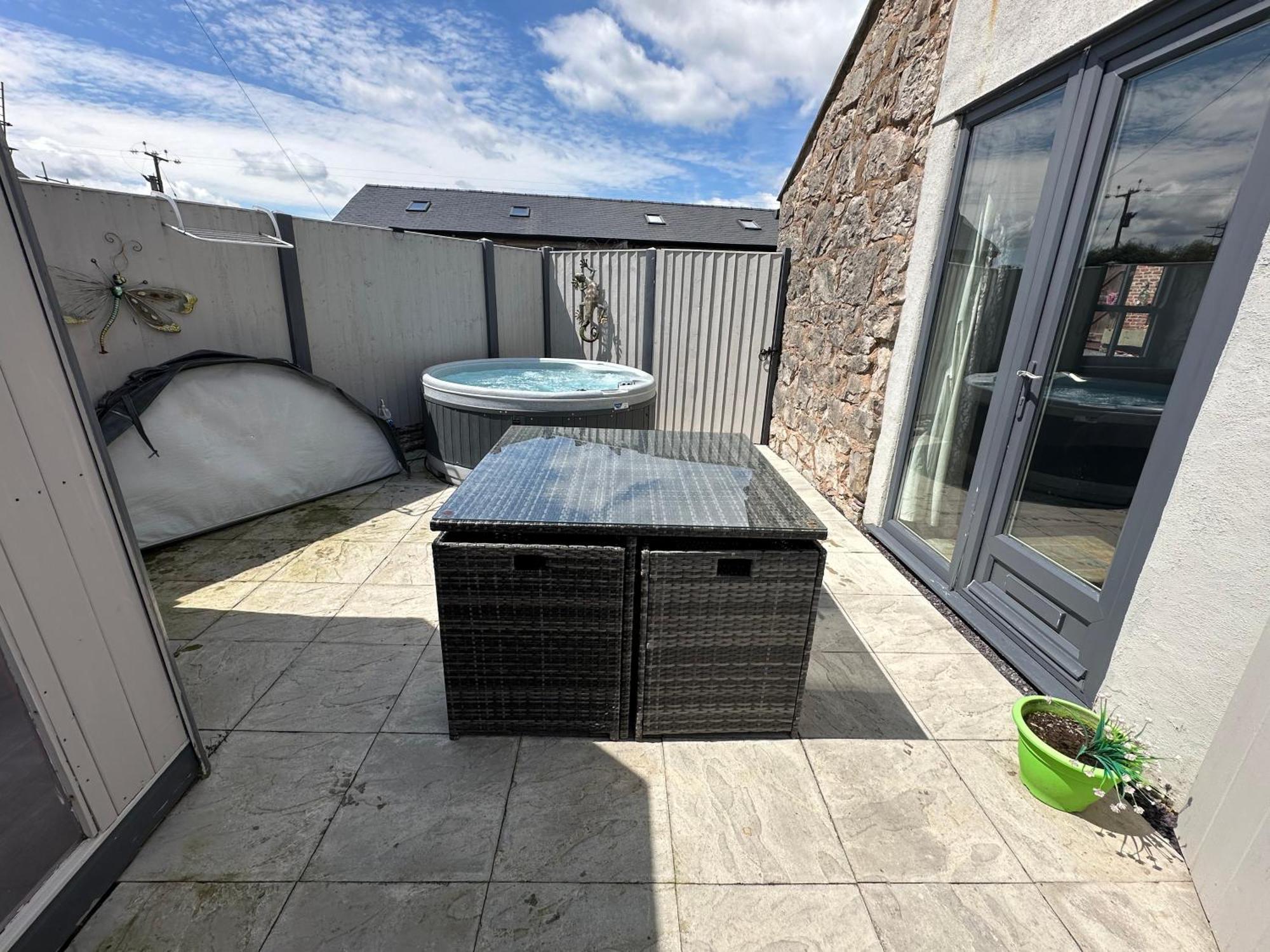 Rhuddlan Dwylig Isa Holiday Cottages מראה חיצוני תמונה